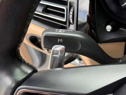 2022 Porsche Macan