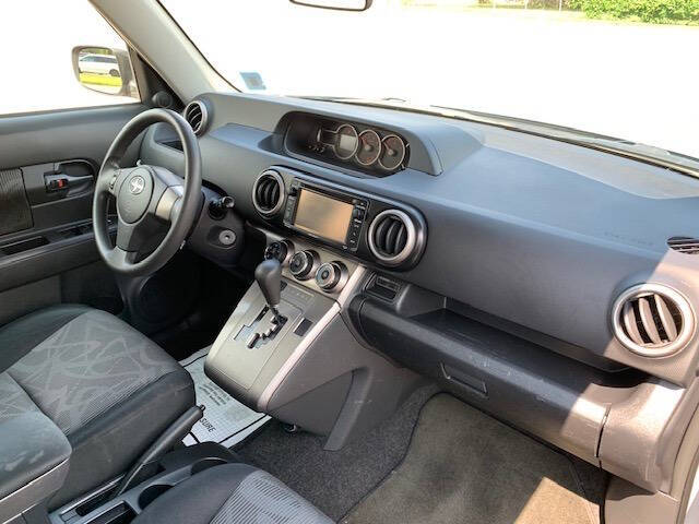 2014 Scion xB Release Series 10.0