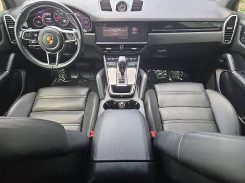 2023 Porsche Cayenne