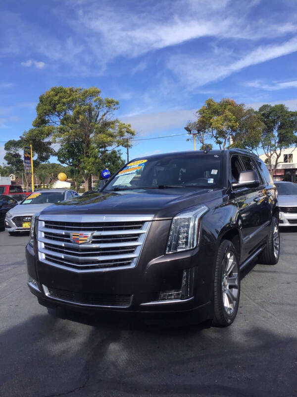 2018 Cadillac Escalade Platinum