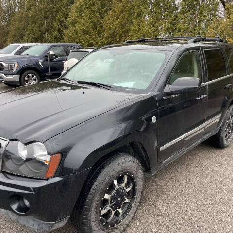 2005 Jeep Grand Cherokee Limited photo 2