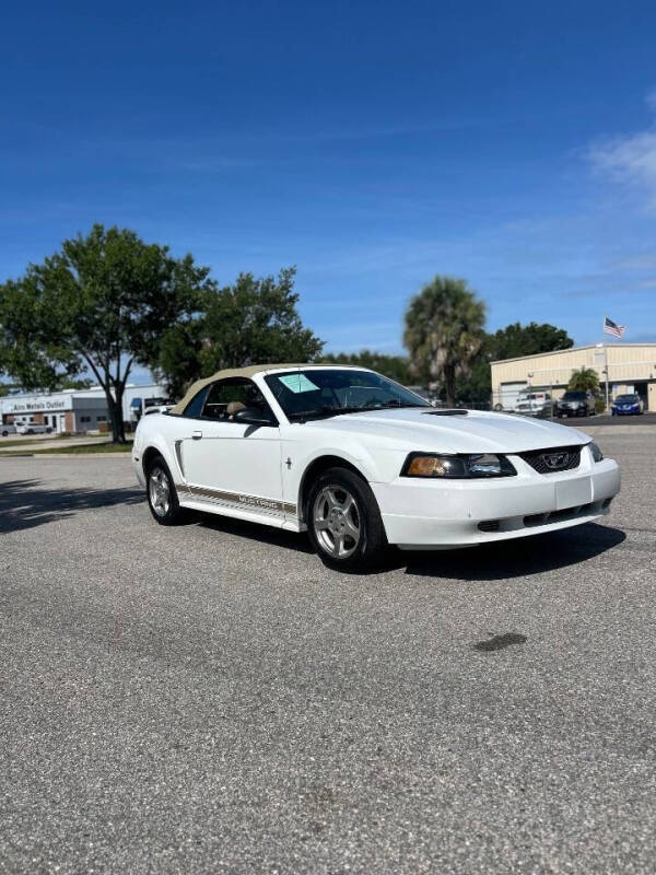 2002 Ford Mustang Deluxe