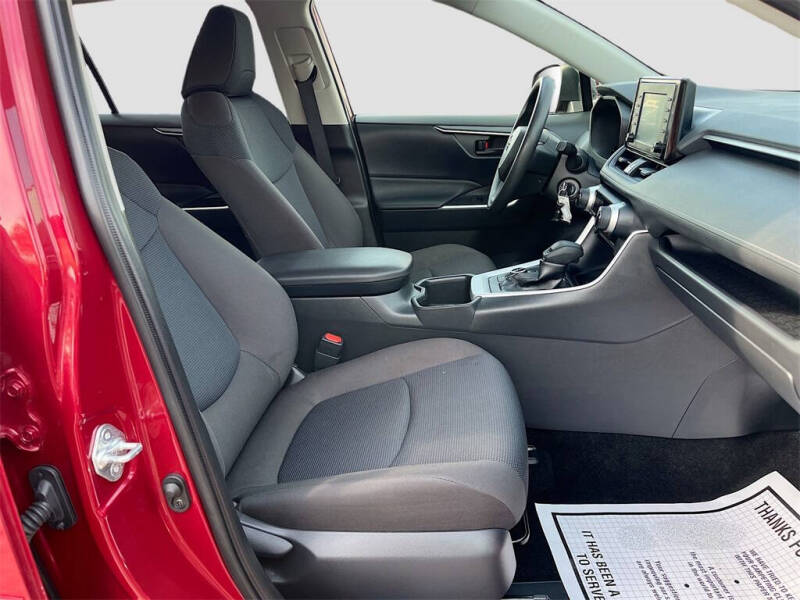 2022 Toyota RAV4 Hybrid LE