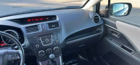 2013 Mazda MAZDA5 Sport