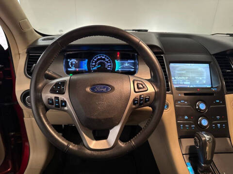 2015 Ford Taurus SEL