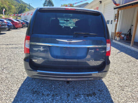 2014 Chrysler Town and Country Touring