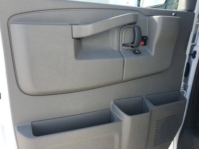 2024 Chevrolet Express 2500