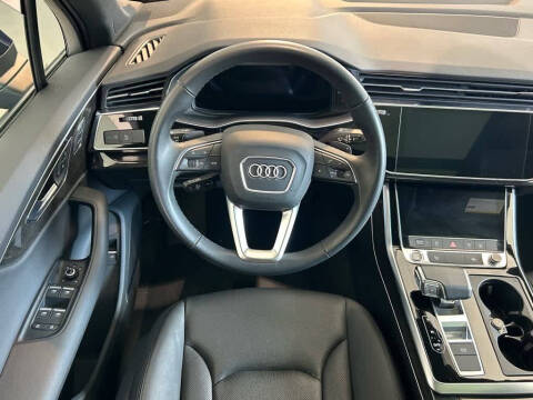 2022 Audi Q7 quattro Premium Plus 45 TFSI
