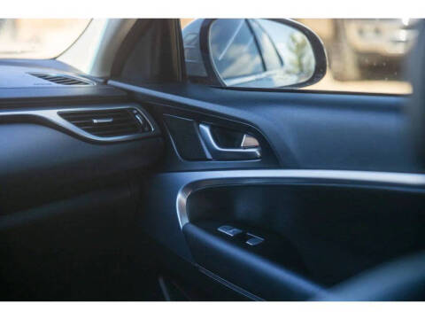 2020 Genesis G70 2.0T
