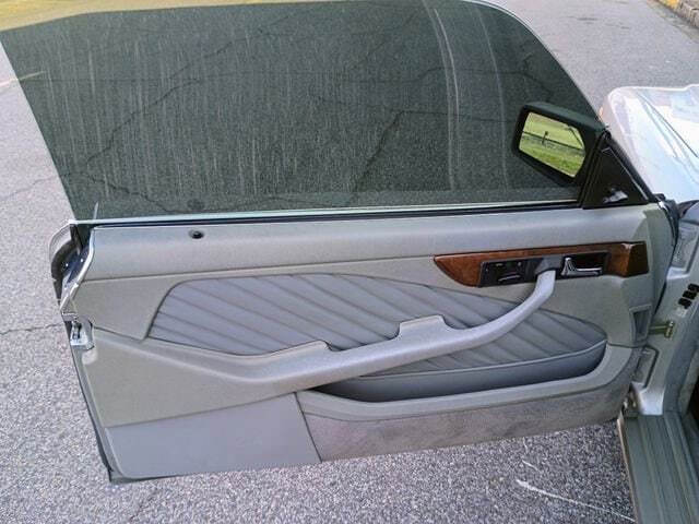 1991 Mercedes-Benz 560-Class 560 SEC