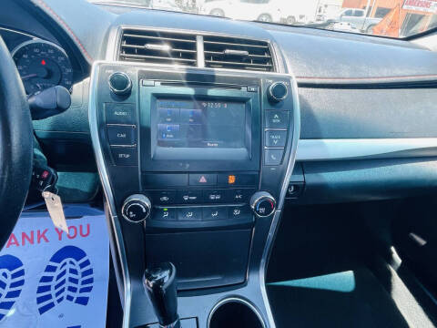 2017 Toyota Camry SE