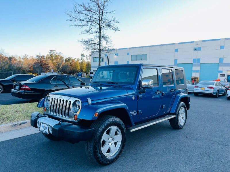 2010 Jeep Wrangler Unlimited Sahara photo 2