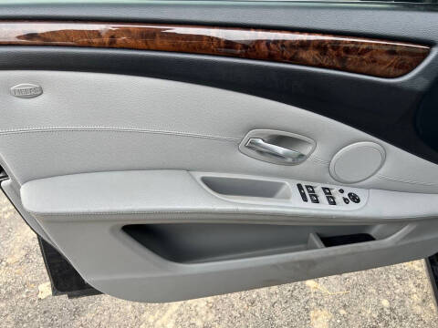 2010 BMW 5 Series 528i xDrive