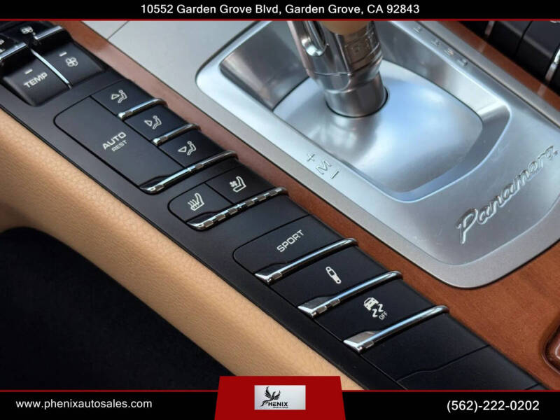 2015 Porsche Panamera