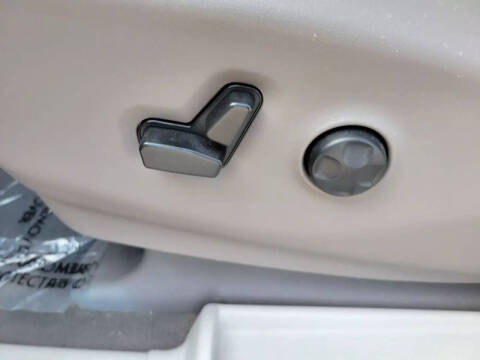 2021 Chrysler Voyager LX