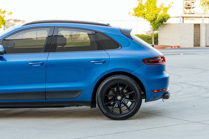2016 Porsche Macan S