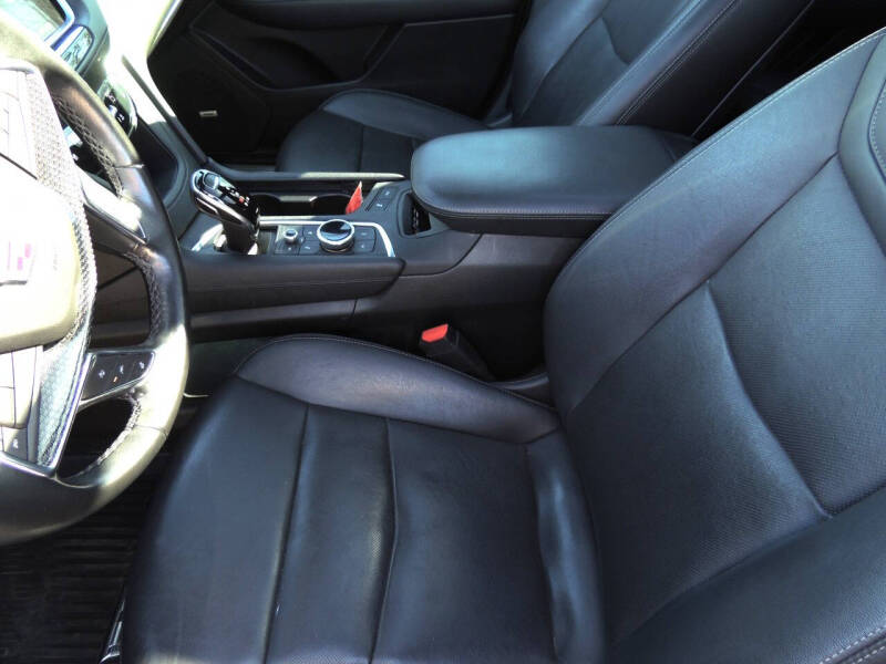 2020 Cadillac XT5 Sport