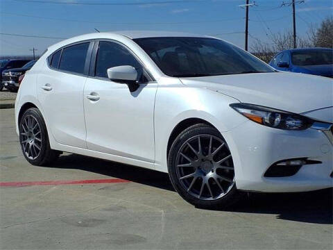 2017 Mazda MAZDA3 Touring