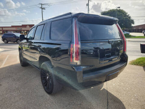 2018 Cadillac Escalade Platinum