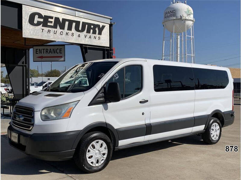 2015 Ford Transit XL's photo