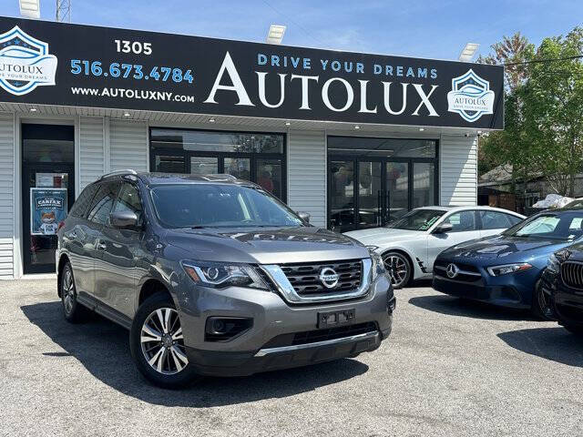 2020 Nissan Pathfinder S