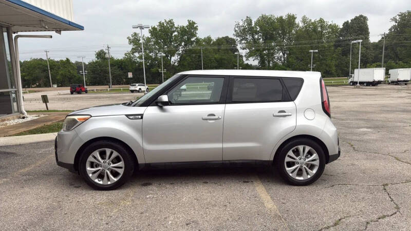2016 Kia Soul +