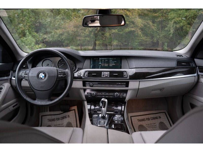 2012 BMW 5 Series 528i