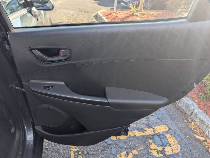 2021 Hyundai Kona SE