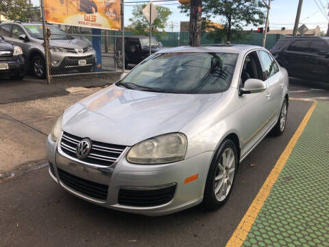 2006 Volkswagen Jetta for sale at DEALS ON WHEELS in Newark NJ