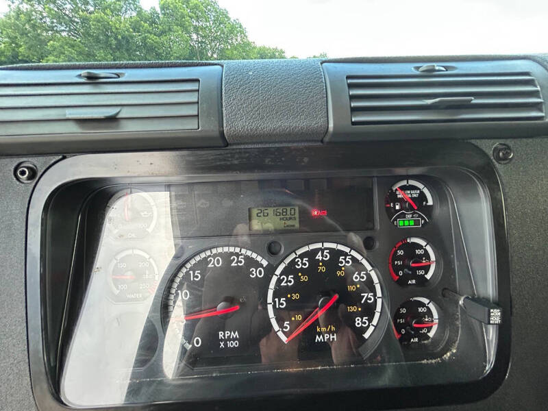 2016 Freightliner Cascadia