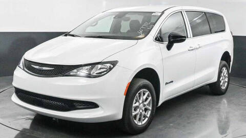 2025 Chrysler Voyager LX