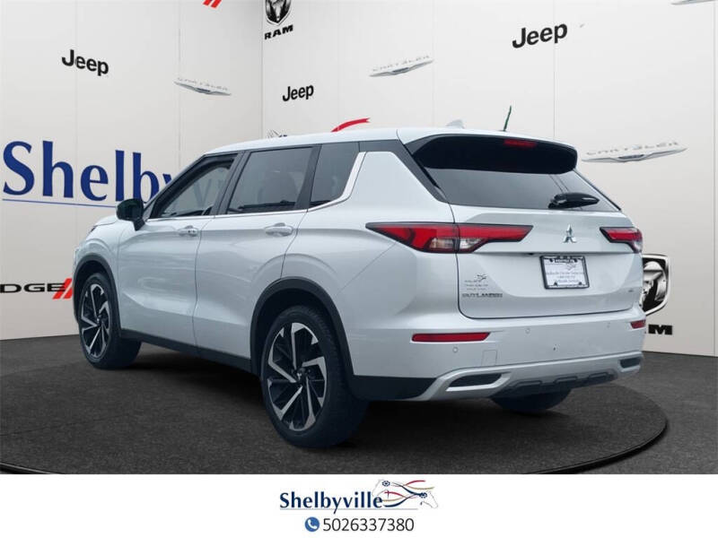 2024 Mitsubishi Outlander SE