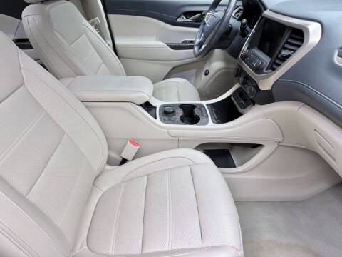 2020 GMC Acadia Denali