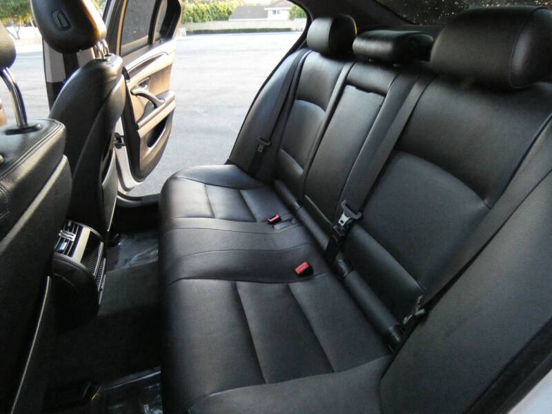 2015 BMW 5 Series 535i