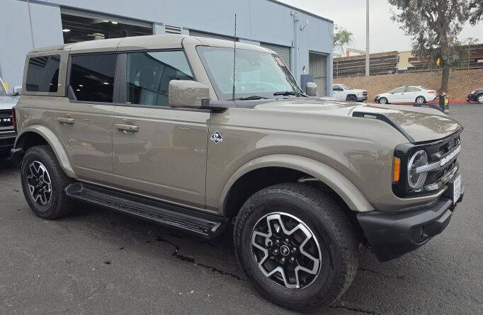 2025 Ford Bronco Outer Banks