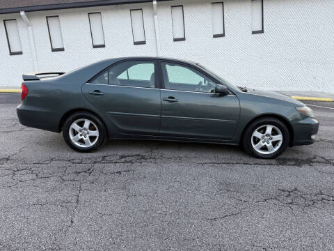 2004 Toyota Camry LE
