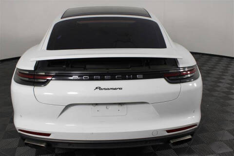 2017 Porsche Panamera