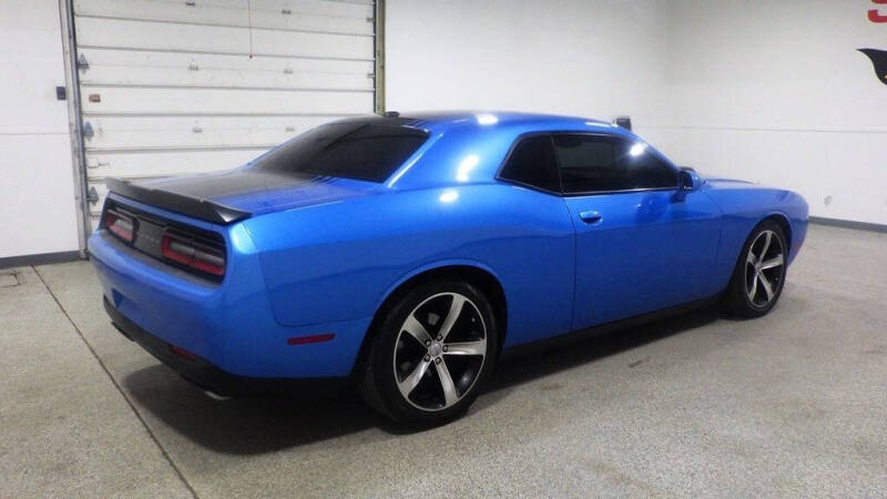 2015 Dodge Challenger R/T Shaker