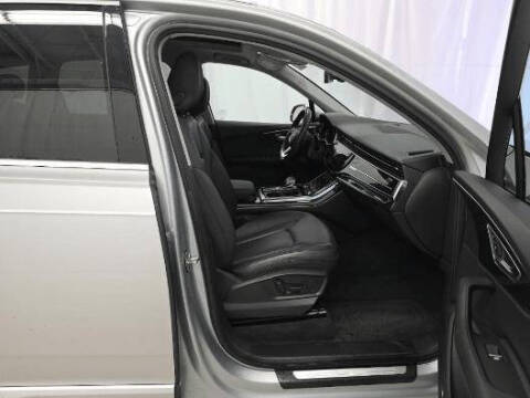 2022 Audi Q7 quattro Premium Plus 55 TFSI