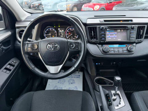 2016 Toyota RAV4 XLE