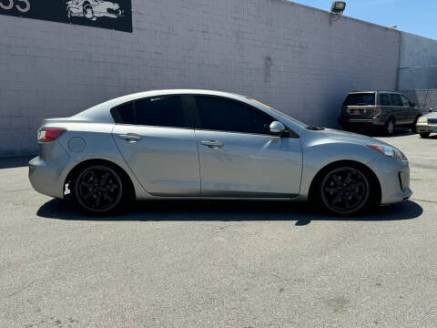 2013 Mazda MAZDA3 i SV
