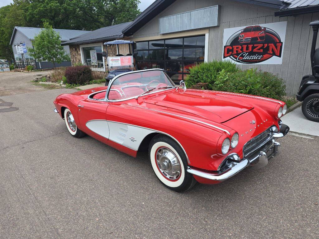 1961 Chevrolet Corvette 1