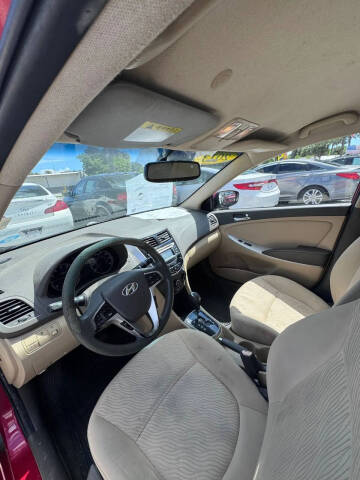 2013 Hyundai Accent GLS