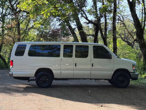 2014 Ford E-Series E-350 SD XLT