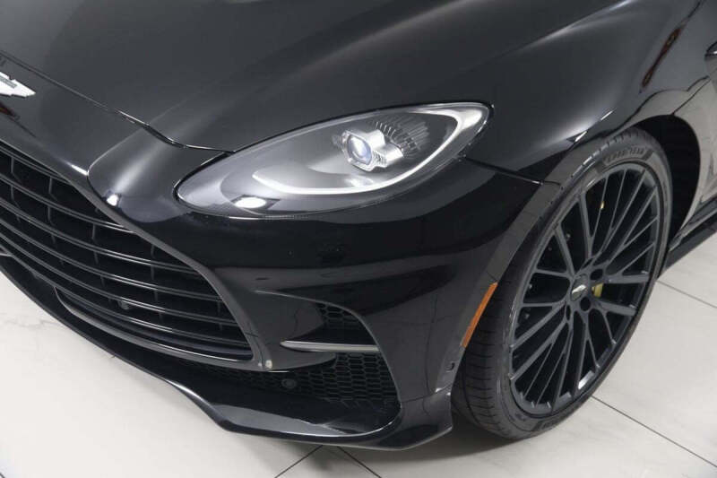 2023 Aston Martin DBX 707