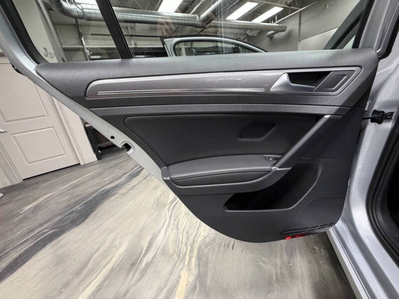 2017 Volkswagen Golf Alltrack