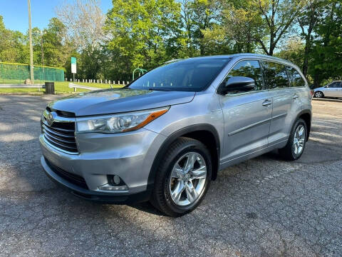 2015 Toyota Highlander for sale at Class Auto Trade Inc. in Paterson NJ