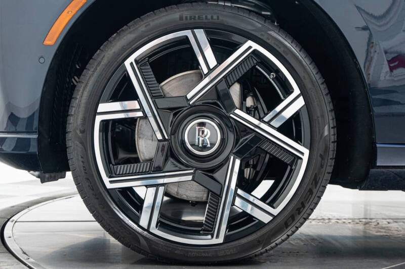 2025 Rolls-Royce Black Badge Cullinan