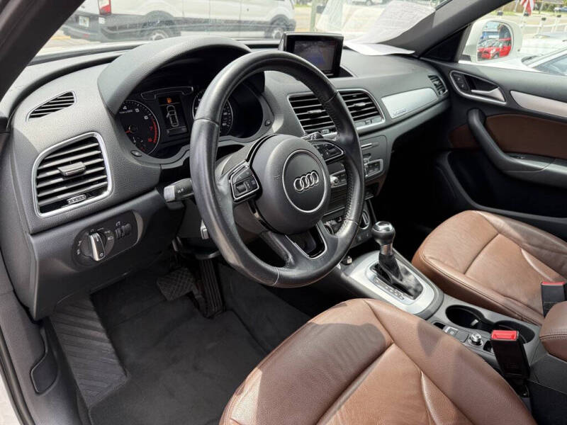 2017 Audi Q3 2.0T quattro Premium Plus