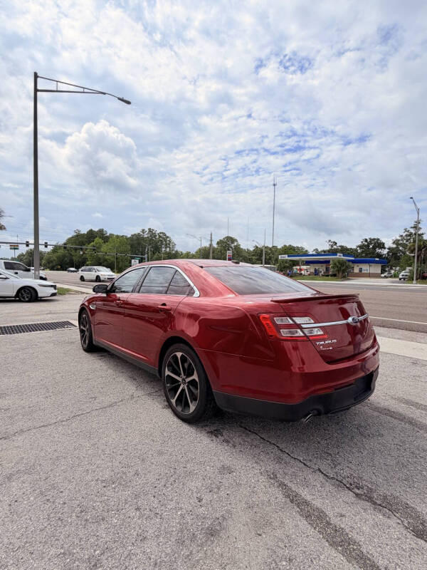 2016 Ford Taurus SEL
